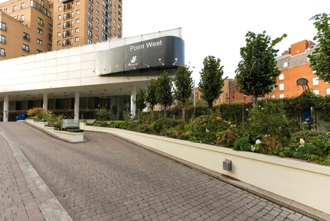 Point West Apartments Лондон Экстерьер фото