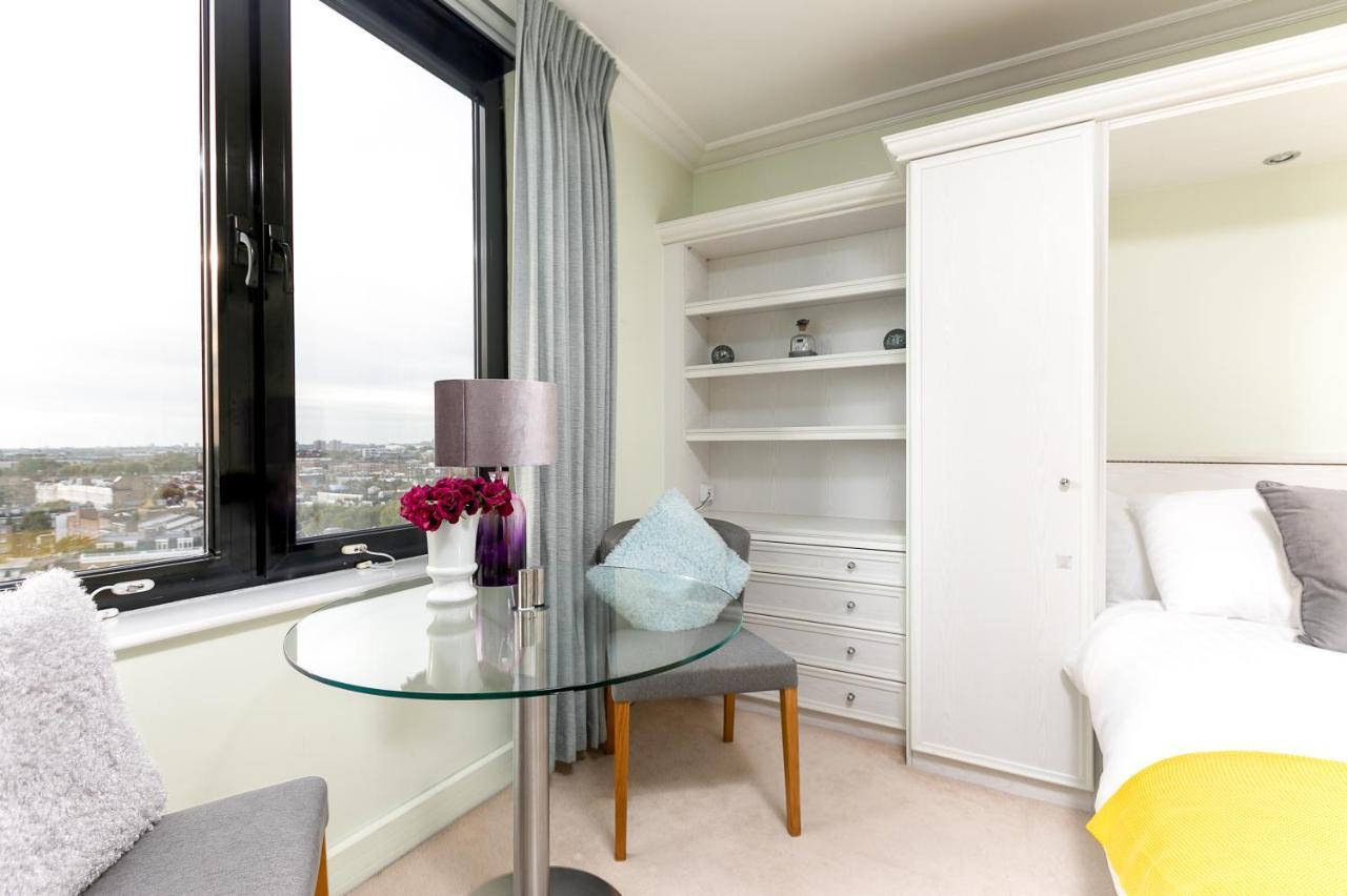 Point West Apartments Лондон Экстерьер фото